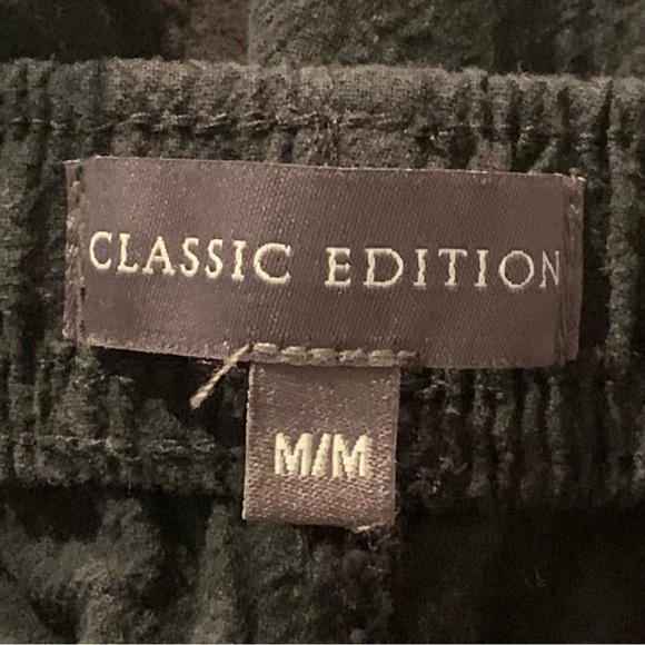 🖤 [4/$50] CLASSIC EDITION WOMENS BLACK SHORTS SIZE MEDIUM 🖤 - Picture 3 of 5